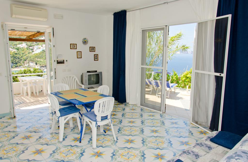 Sunset Village Ponza Phòng bức ảnh