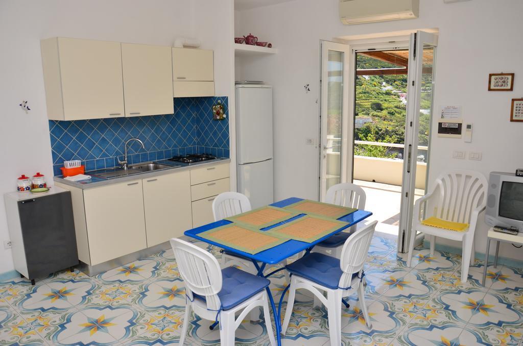 Sunset Village Ponza Phòng bức ảnh