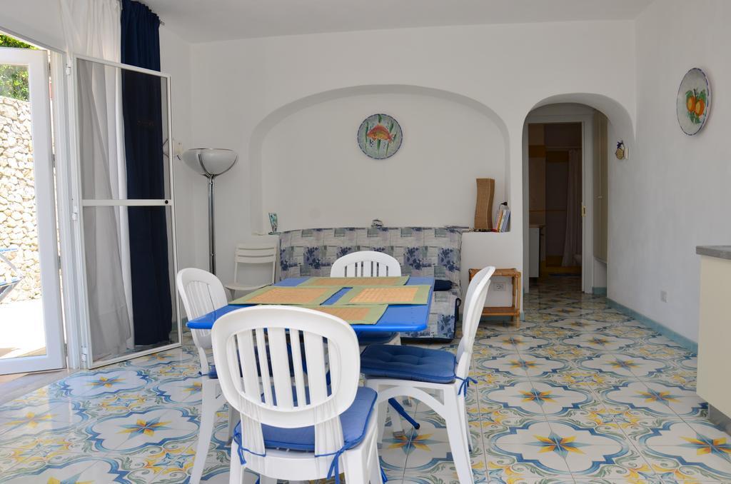 Sunset Village Ponza Phòng bức ảnh