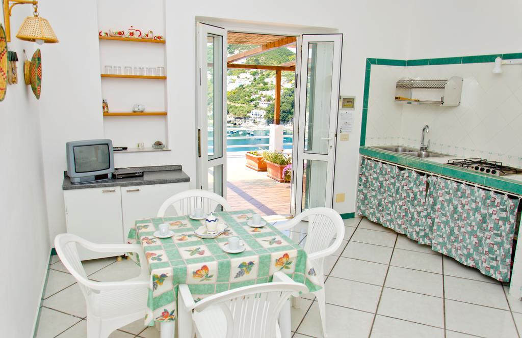 Sunset Village Ponza Phòng bức ảnh